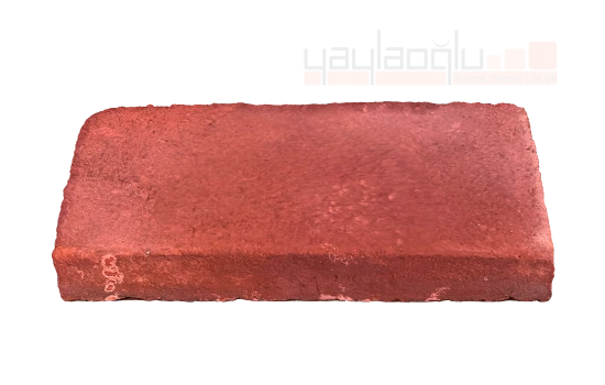 El yapımı kil tablası, zemin kaplamalarında ısı yalıtımı ve estetik bütünlük sağlayan restorasyon tuğlasıdır.